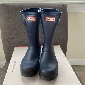Women’s Hunter Original short rain boots size 7, UK 6, EU 39.
